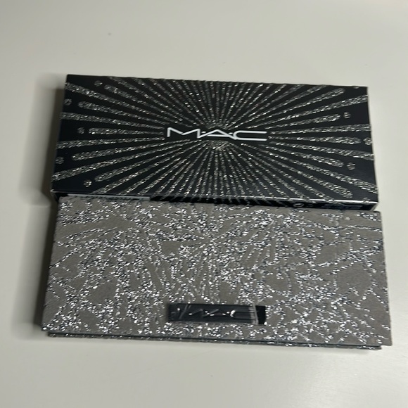 Mac cosmetics - Picture 1 of 3